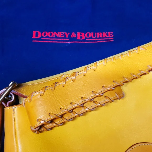 Brand new leather Dooney & Bourke hobo bag. - Picture 4 of 10